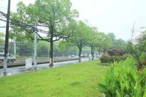 Unclassified image, 3 of 20, button - Xinyu Hotel (Shanghai)