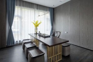 Unclassified image, 3 of 65, button - Xiang Yuan Hotel (Cixi)