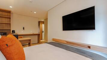 Superior-Studio | Fernseher