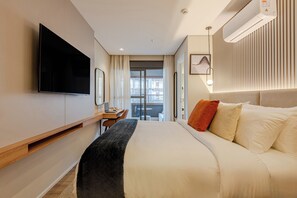 Studio, Lanai, City View | In-room safe, blackout curtains, free WiFi - Radisson Serviced Apartments Jardins Residencial (São Paulo)