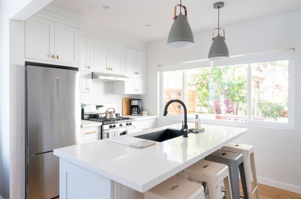 Paper towels - Sunny House in Golden Hill (San Diego)