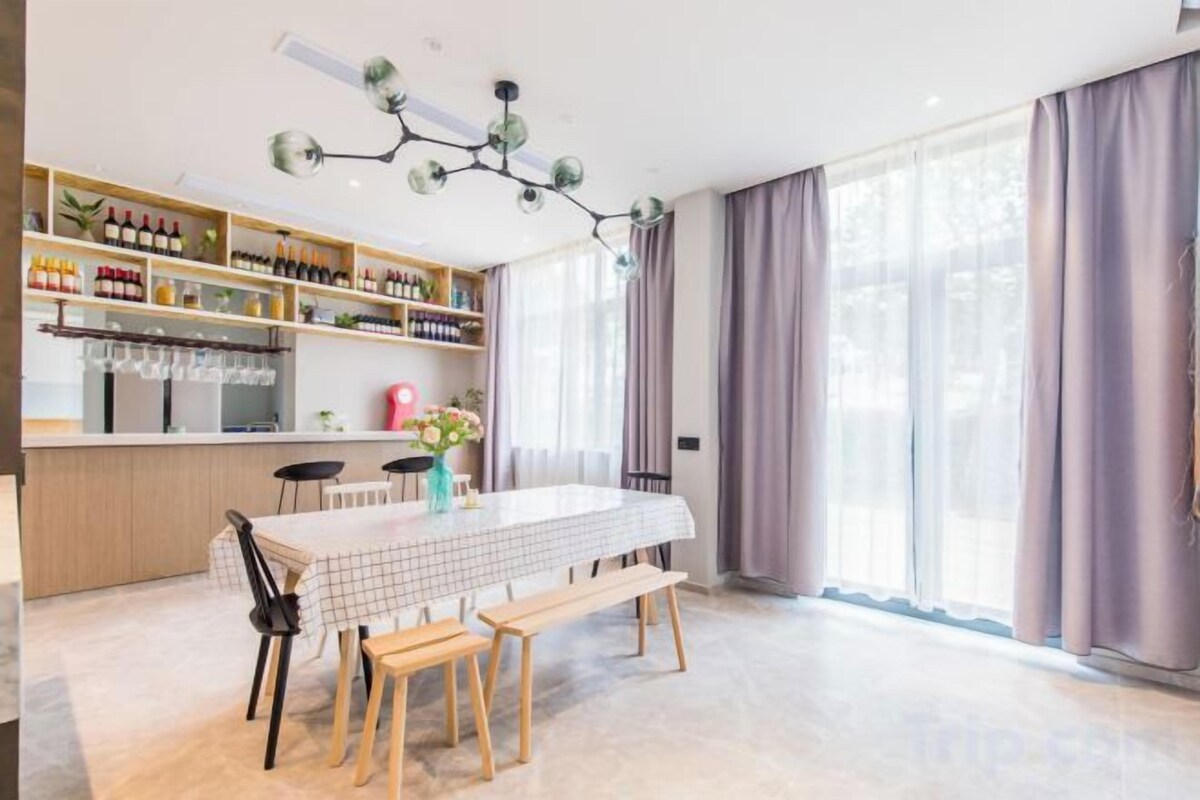 Leisure Holiday Villa
