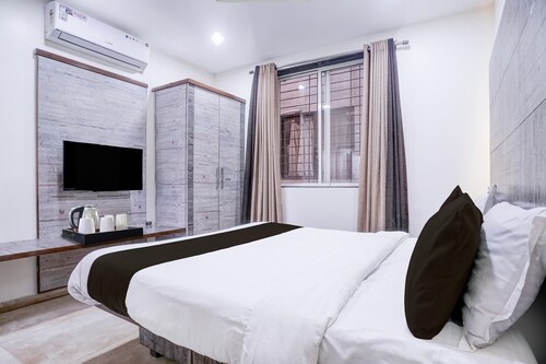 Deluxe Premium Stays at Mahabaleshwar Road