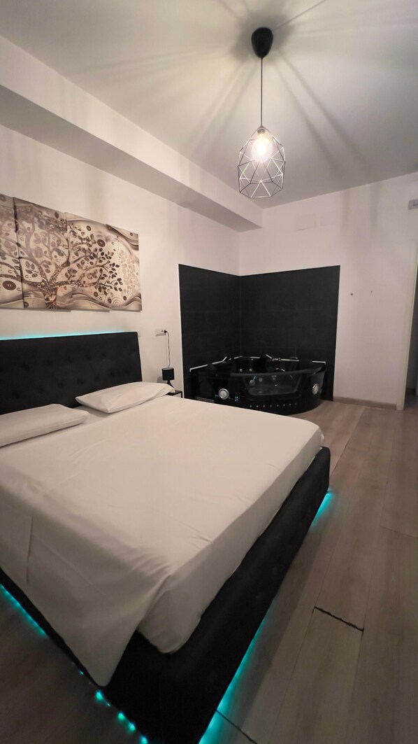 1 habitación, wifi y ropa de cama