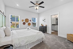 3 bedrooms, iron/ironing board, travel crib, free WiFi