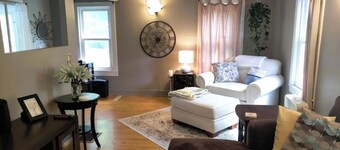 Village Gem - convenient, Spacious, 2 bedroom - Can be ADA Accessible