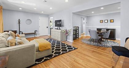3BR Family Stay Near NYC | Pool + Free Parking