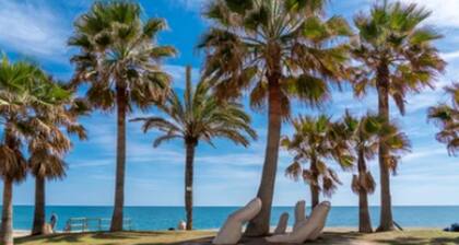 Happy Travel Jade Tower