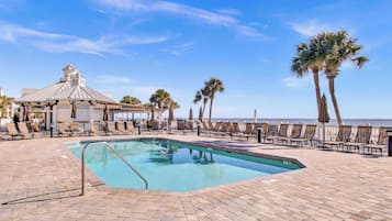 House (4 Bedrooms) | Front of property