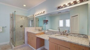 Interior - Grand Pavillion 11 by Avantstay Beach Access, Wild Dunes Community (Isle of Palms)