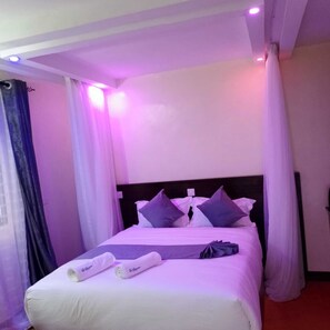 Free WiFi, bed sheets - The Grand Alton resort (Kisumu)