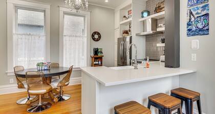 Walk Downtown: Inviting Historic Home in Dubuque!