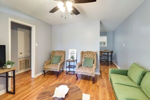 TV - Walk to Dining & Shops: Dtwn Brookhaven Home! (Brookhaven)