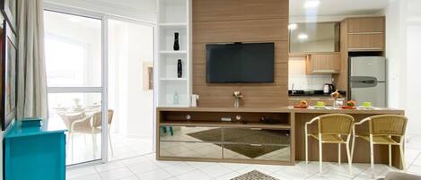 Apartment | Ruang tamu | TV