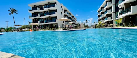 3 outdoor pools