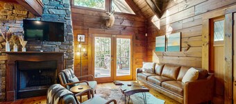 Lake Lure mountain cabin with spectacular views on 2 acres
