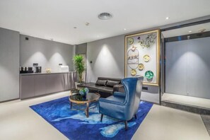 Business center - Ease Hotel (Hangzhou West Lake Huanglong Sports Center Wensan Road Branch) (Hangzhou)