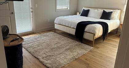 New Build New Furnishings 3 Bedroom 3.5 Bathroom Luxury Townhouse In Tuscaloosa