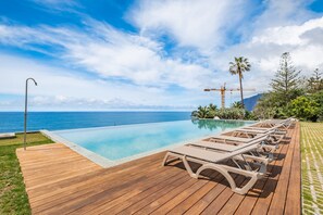 Apartment - Ocean s Glow by Homie (Funchal)