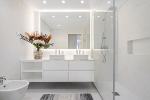 2 bedrooms - Ocean s Glow by Homie (Funchal)