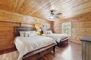 2 bedrooms, iron/ironing board, Internet, bed sheets
