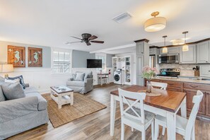 Smart TV, DVD player