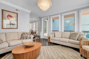 House (4 Bedrooms) | Front of property