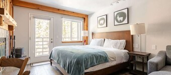 Kirkwood Studio Full Kitchen & Meadow Balcony