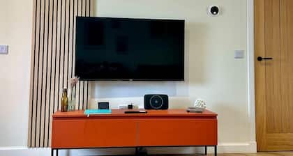 Luxury Coastal Cottage