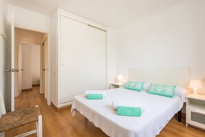 2 Schlafzimmer, Bügeleisen/Bügelbrett, kostenloses WLAN, Bettwäsche