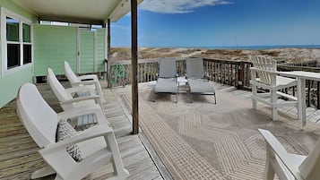 Studio (3 Bedrooms) | Property amenity