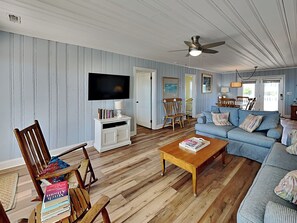 Studio (3 Bedrooms) | Property amenity