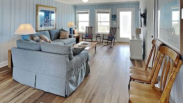 Studio (3 Bedrooms) | Tiện nghi, dịch vụ nơi lưu trú