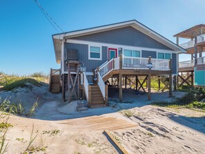 Studio (3 Bedrooms) | Property amenity - Sea Paradise Cottage (Holly Ridge)