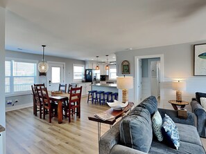 Studio (3 Bedrooms) | Property amenity