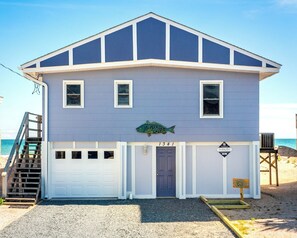 Studio (3 Bedrooms) | Property amenity