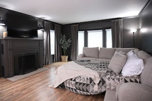 Ferienhaus, Mehrere Betten, Poolzugang, Poolblick (Destination #51) | 6 Schlafzimmer, Bettwäsche
