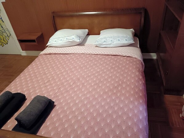 2 camere, ferro/asse da stiro, Wi-Fi, lenzuola