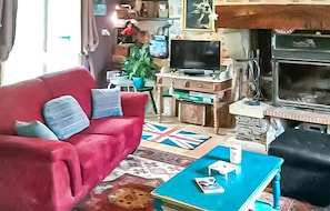 Télévision, cheminée