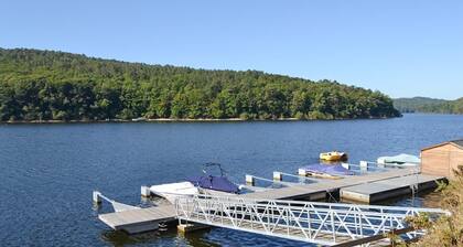 Awesome home in Plounevez-Quintin