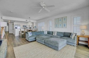 Interior - 301 Ocean Palms by Avantstay Ocean Front Home w/ Amazing Sea Views! (Isle of Palms)