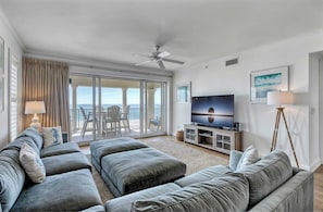 ์ํํธ (4 Bedrooms) | ๋ด๋ถ