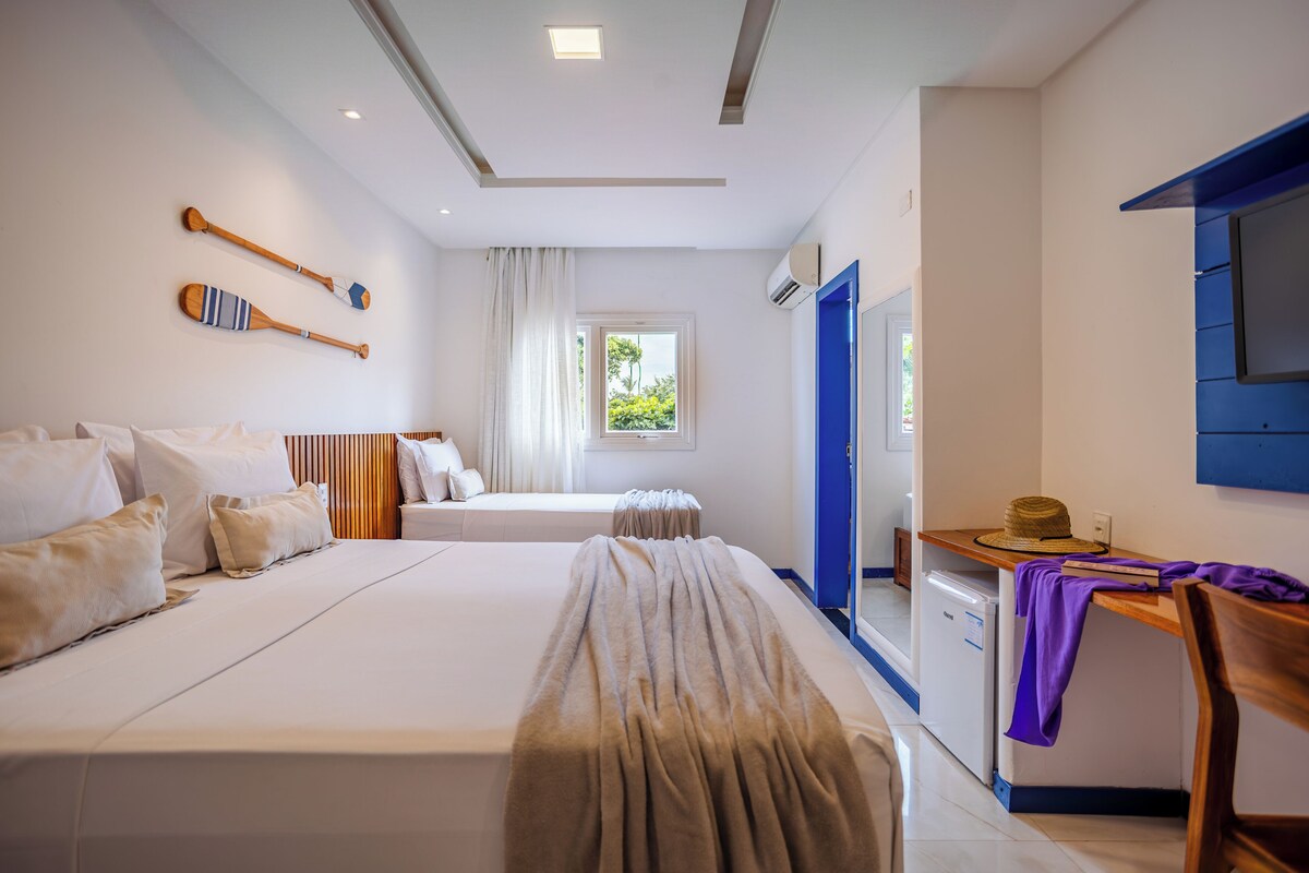 Standard Room | In-room safe, blackout curtains, soundproofing, free WiFi
