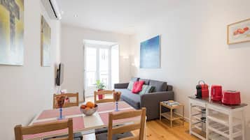 32-inch flat-screen TV with cable channels