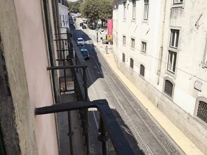 Balcony - Cozy city center (Lisbon)