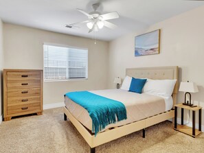 4 bedrooms, iron/ironing board, WiFi, bed sheets