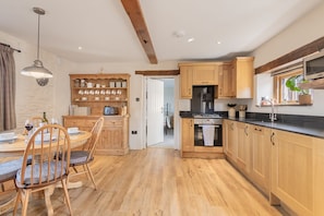 Fridge, microwave, oven, dishwasher - Inglewood, Kirkoswald - sleeps 4 guests  in 2 bedrooms (Kirkoswald)