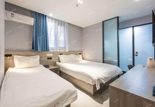 Liru Tujia Hostel