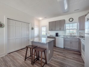 Studio (4 Bedrooms) | Property amenity