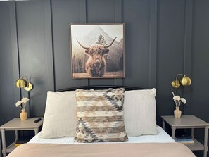 Unclassified image, 2 of 30, button - Luxe 2-Bedroom Duplex, Moments from It All! (Greenwood)